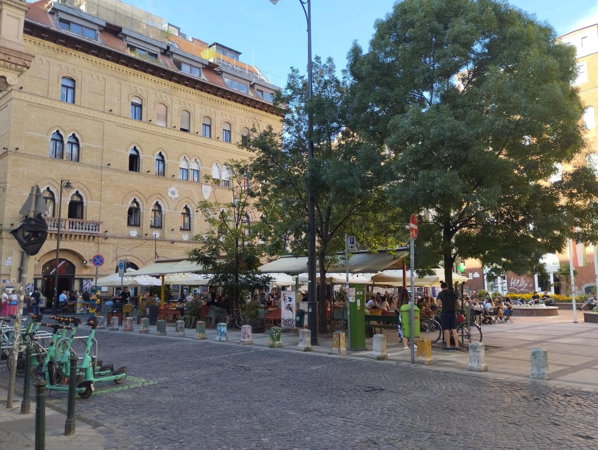 Free Parking Garage! Downtown Apartment Close To New York Cafe Budapest Exterior foto